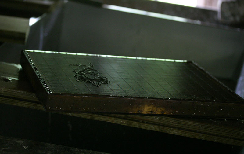 The paper mould