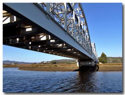 The Train's Bridge and the Coura River