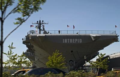 USS Intrepid 01