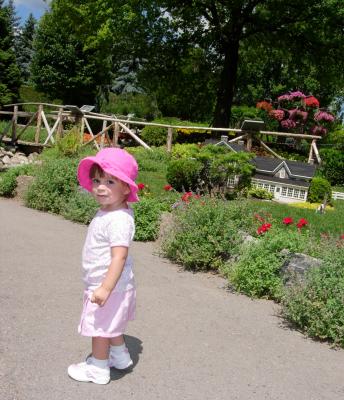 Ava wandering the paths of Cullen Gardens