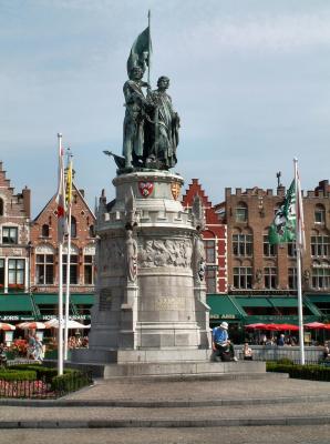 Monument in the Markt, Brugge