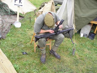 Repairing an MG42