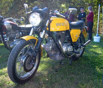 Ducati 750GT