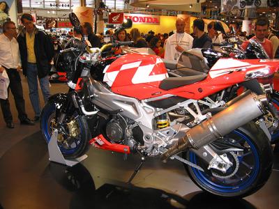 Aprilia Tuono R