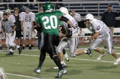 David Rossman defending against a running play