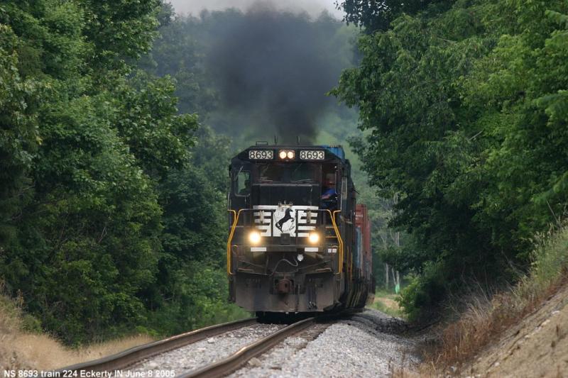 NS8693 224 Eckerty IN 08 June2005