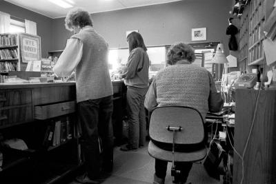 3 ladies behind the desk