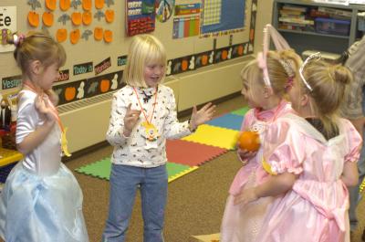 2005-10-31 099 Pinewood Halloween.jpg