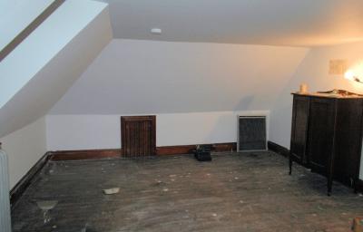 Back attic room 1s.jpg