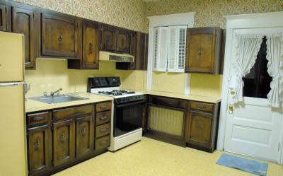 Kitchen-s.jpg