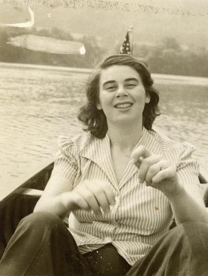 Sylvia @ 23 years -- July 1942.jpg