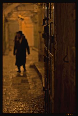 Alley  in Old City of Jerusalem at Night.jpg