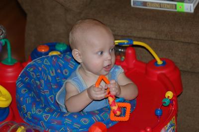Brooks in Mega Saucer - 6 months