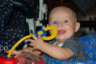 Brooks in Mega Saucer - 6 1/2 months
