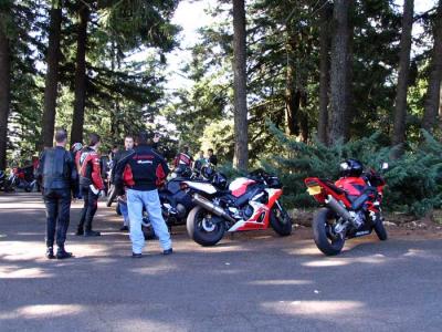 dw-bikes-bald-peak.jpg