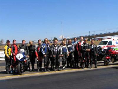 girls-track-group.jpg