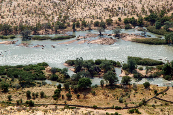 Kunene River (Rio Cunene) Namibia/Angola