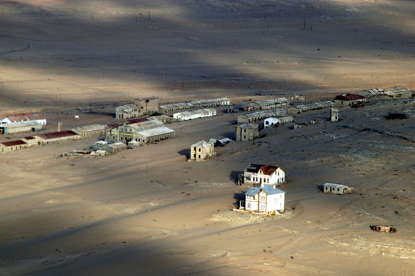 Kolmanskuppe is near the Lüderitz Airport