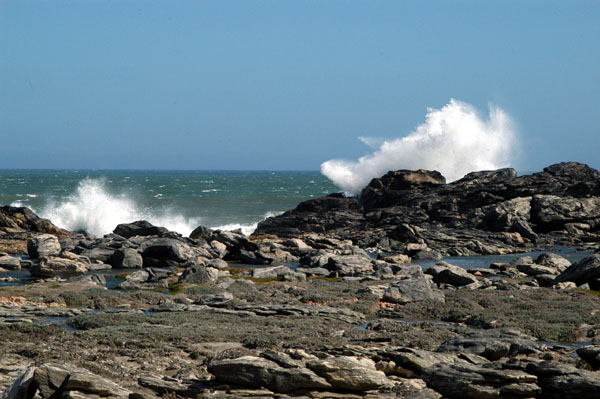 Waves crashing against the shore at Diaz Point