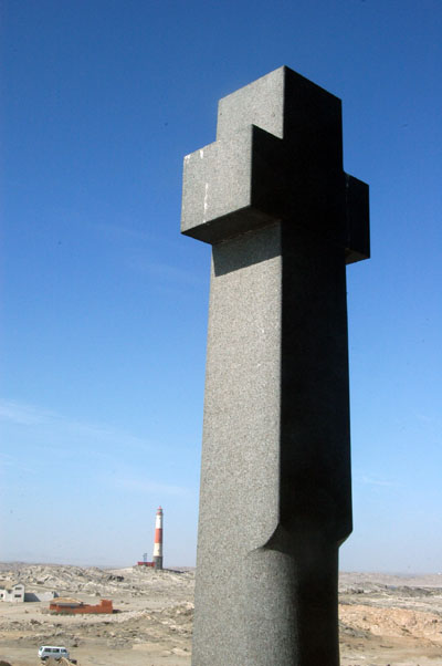 The current cross at Diaz Point is a replica
