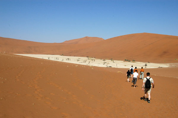 Hiking to the Dead Vlei