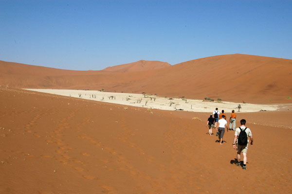Hiking to the Dead Vlei