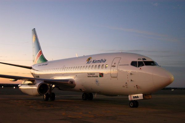 Air Namibia 737 at Windhoek