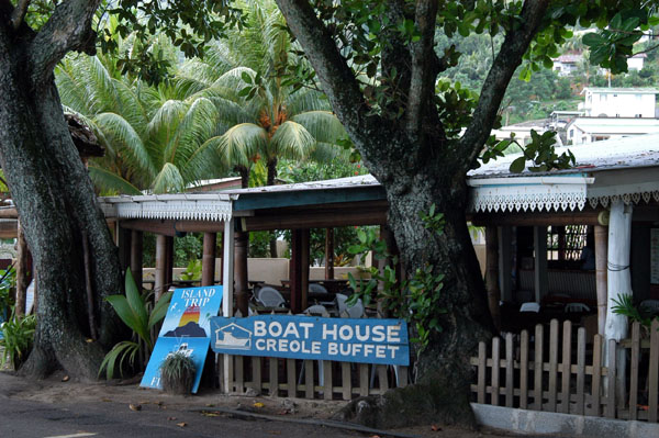 Boat House Creole Buffet Restaurant, Beau Vallon