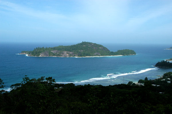 le Thrse, west coast of Mah Island