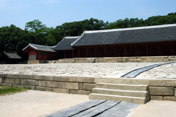 Jeongjeon, the main hall of Jongmyo Shrine