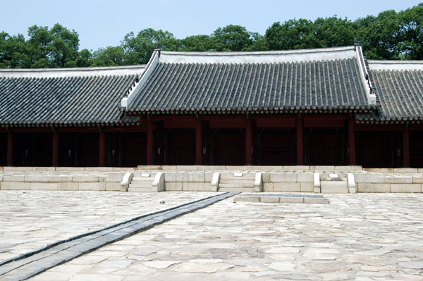 Jeongjeon, the main hall of Jongmyo Shrine
