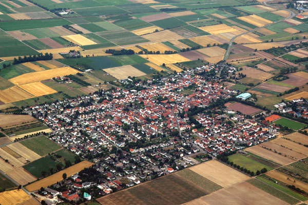 German village off the end of Runway 18 at Frankfurt