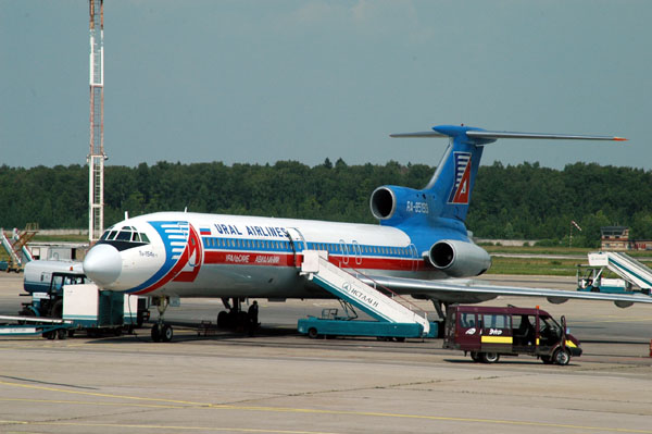 Ural Airlines Tu-154 (RA-85193) at DME