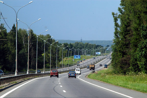Driving in on the M4 from Domodedovo Airport south of Moscow
