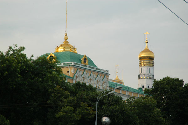 Great Kremlin Palace and Ivan the Great Bell Tower