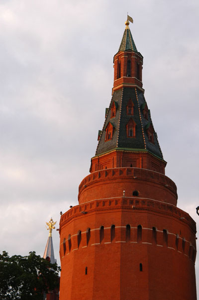 Uglovaya Arselalnaya Tower, Kremlin