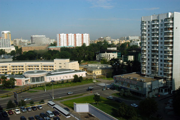 West from the Renaissance, Olimpiysky prospekt