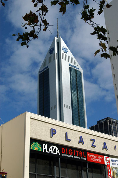 Plaza Arcade and Bank West
