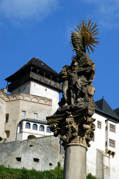 Plague Column, Trenčn