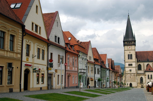 Radnin nmestie, Bardajov's well-preserved medieval town square
