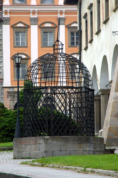 Cage of Shame outside Town Hall, Levoča