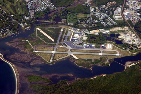 Groton-New London Airport (KGON), Connecticut