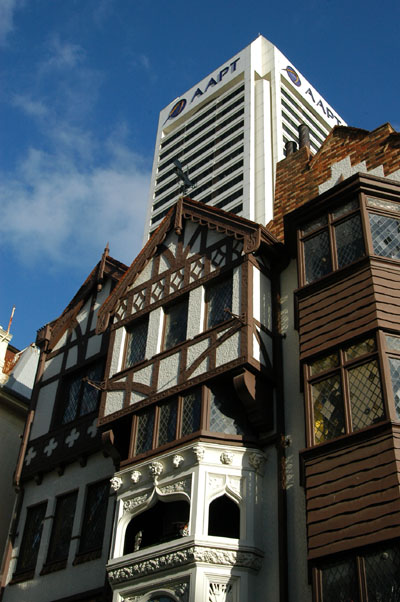 London Court