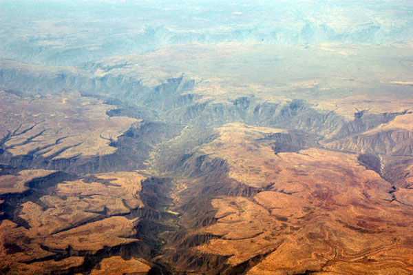 Dungeta Shet Canyon, Ethiopia, (8N/41E)