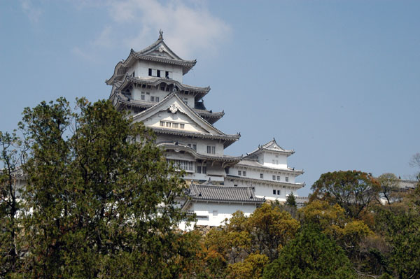 Himeji Castle dates from 1580 on top of a 1333 fortification