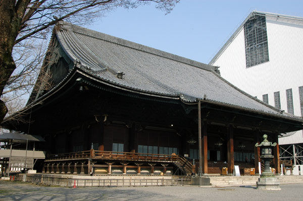Higashi Hongan-ji Temple