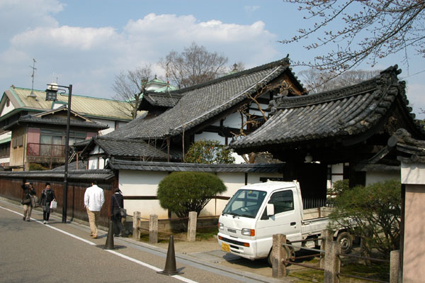 Small gabled house, Kyoto
