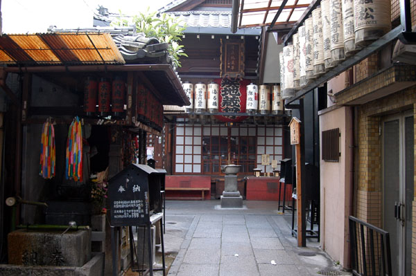 Small temple, Gion
