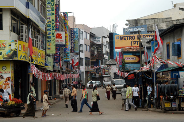 Side street penetrating Pettah District, Colombo