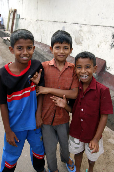 Kids near the Grand Mosque